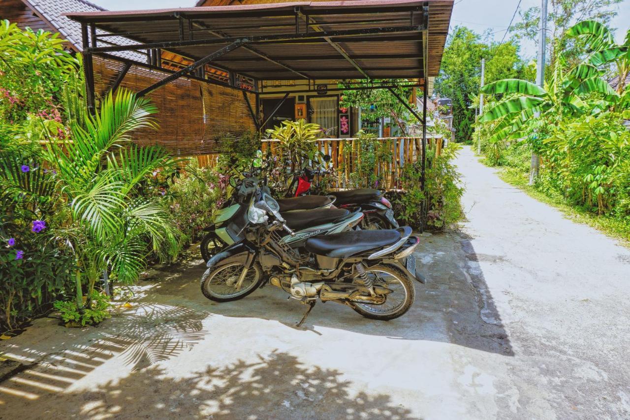 Mertasari Bungalows Ped 外观 照片